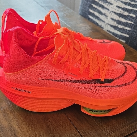 Nike Alphafly Next% 2 in Bright Orange - Picture 4 of 15